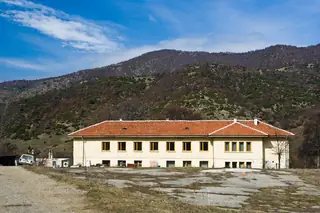 Хижа "Извора"