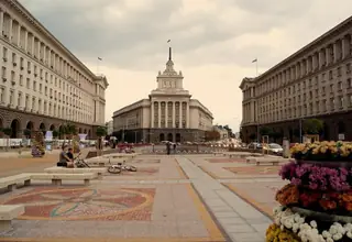 Площад "Независимост" - София