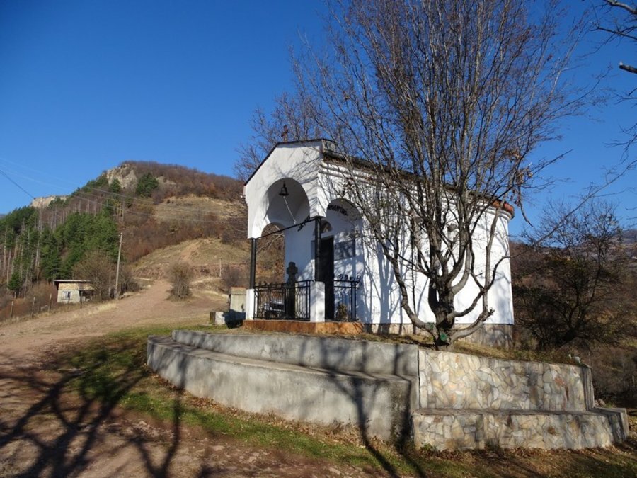 Параклис "Св. Успение Богородично" - с. Бов