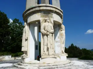 Антифашистки мемориал