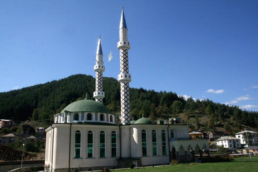 Сбирка към джамията в Чепинци