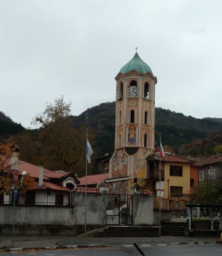 Църквата "Св. Успение Богородично" - Асеновград