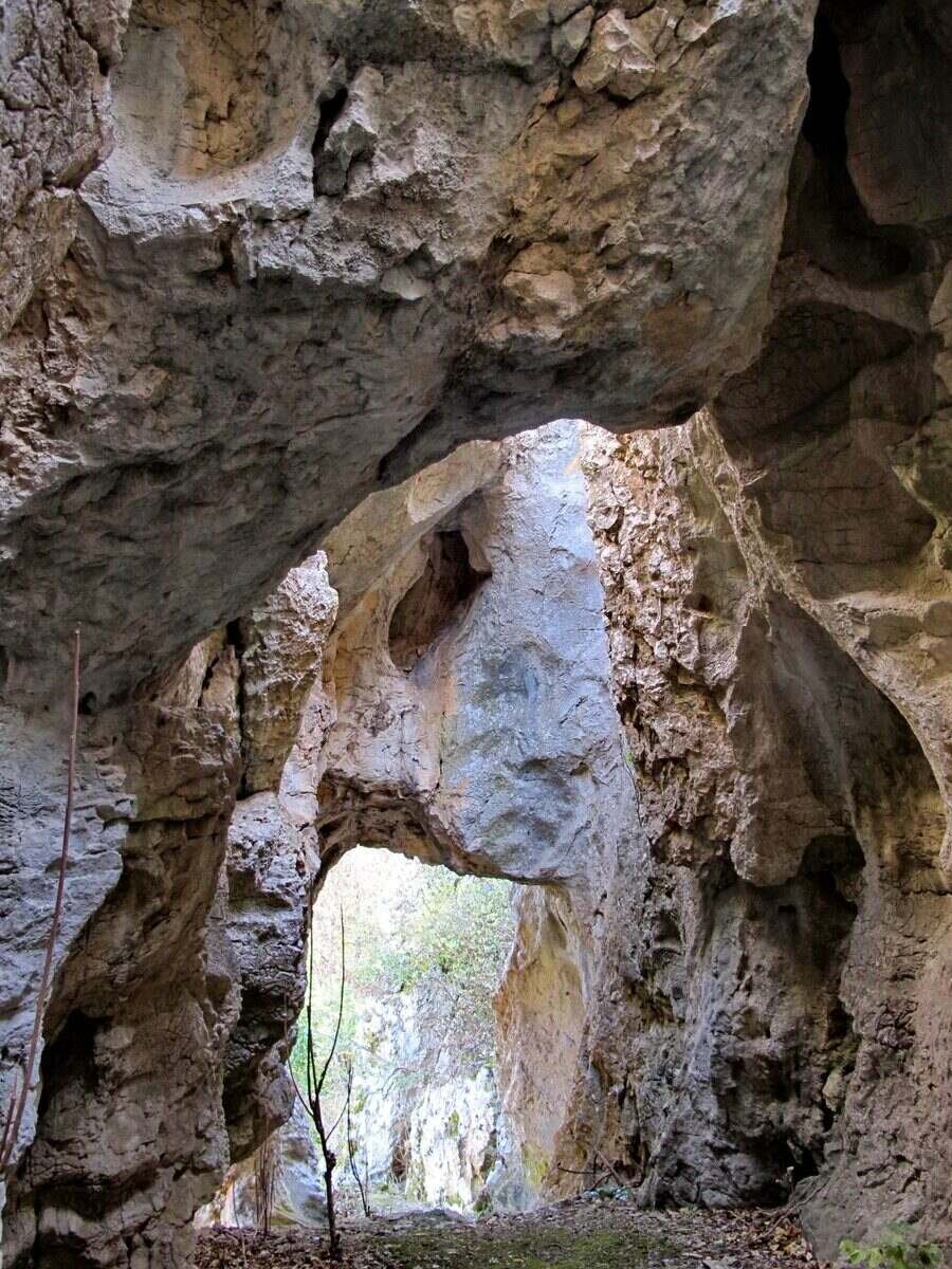 Човешката пещера - Ъглен