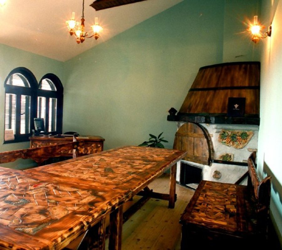 Винарска изба "Villa Vinifera"