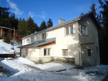 Хижа "Чакър Войвода"