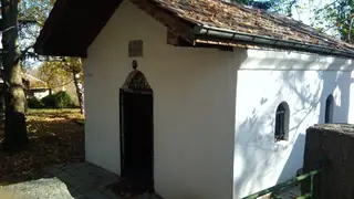 Параклис "Св. Св. Петър и Павел" - с. Извор
