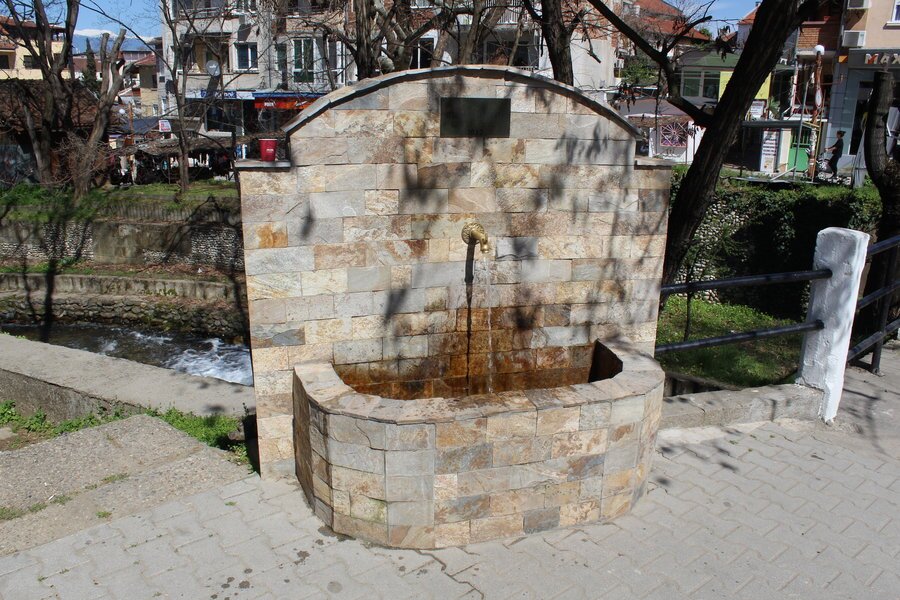 Чешма "Чаршията" - Петрич