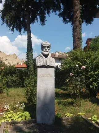 Паметник на Емануил Васкидович - Мелник