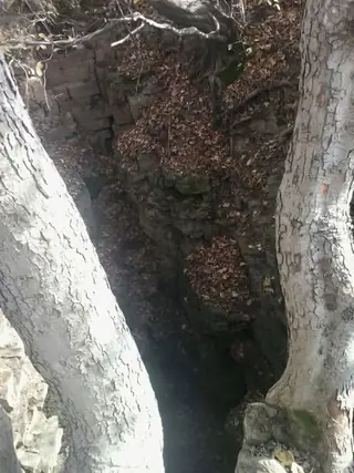 Пропаст "Ямата" - Гара Лакатник