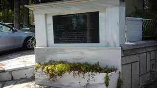 Паметна плоча на лесовъда Васил Попов - Велинград