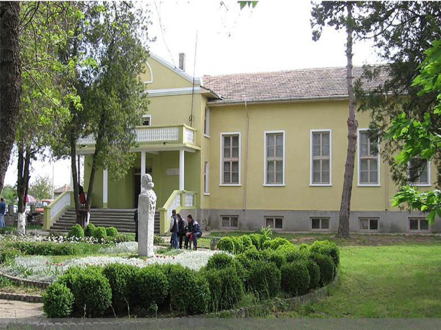 Музей на Дора Габе - Дъбовик