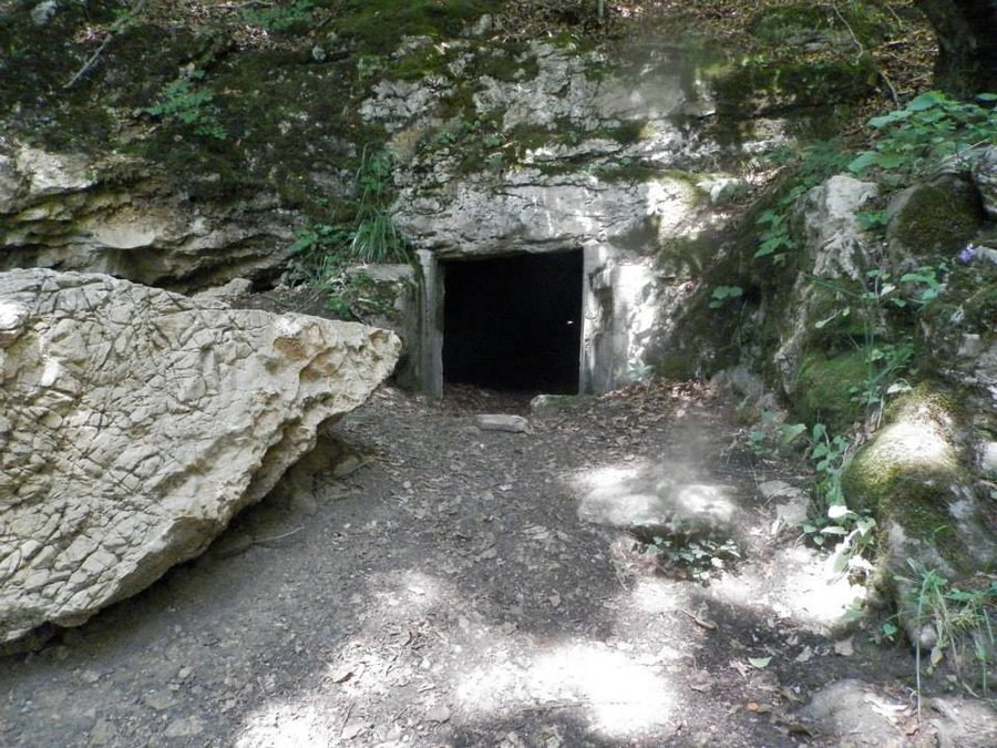 Пещера "Живата вода" - Боснек