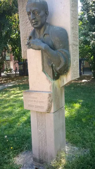 Бюст-паметник на Иван Динков – Пазарджик