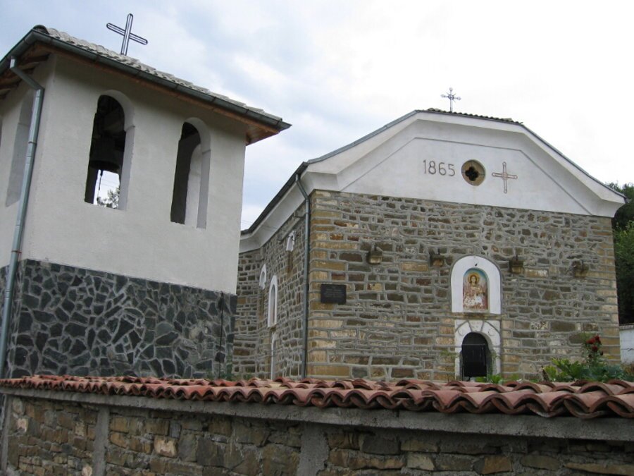 Възрожденска църква "Св. Архангел Михаил" - Косача