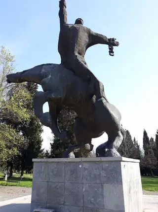 Монумент "Конникът" - Бургас