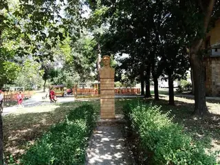 Бюст-паметник на Васил Левски – София