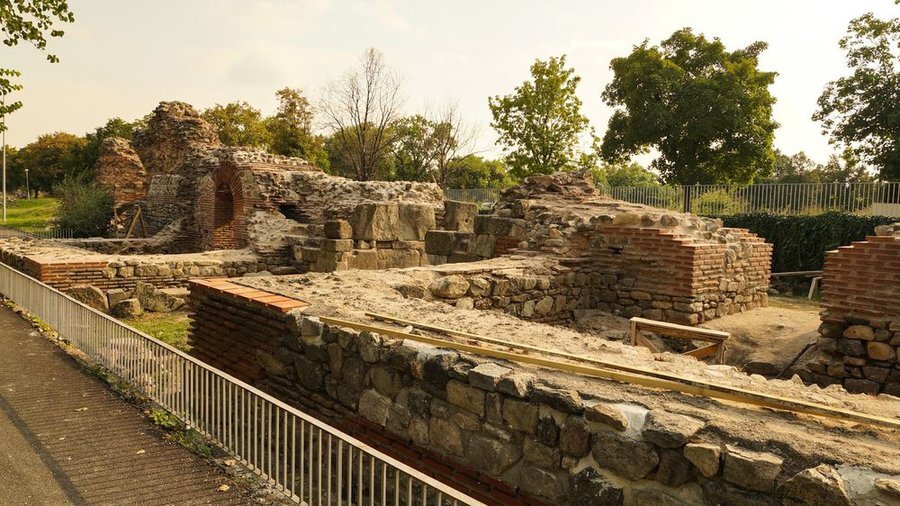 Източната порта - Хисаря