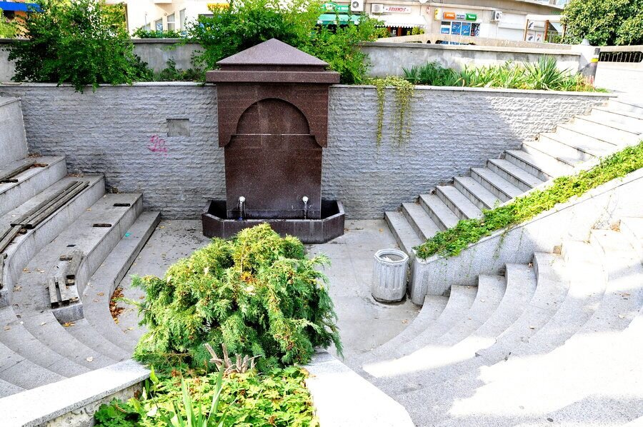 Чешма "Айше Молла" - Кърджали