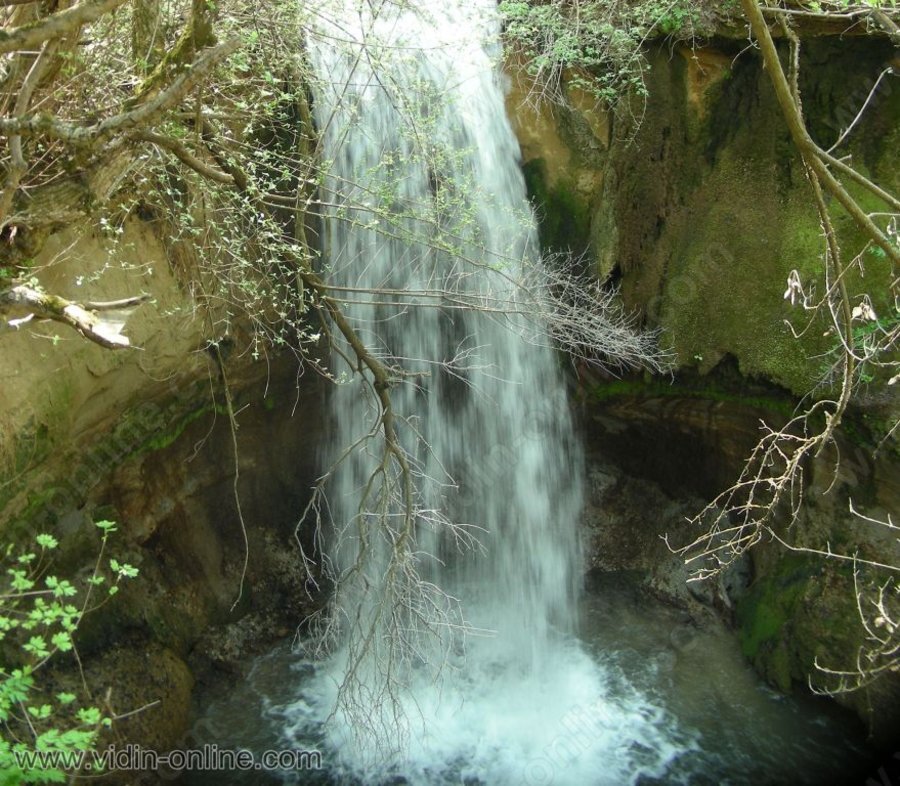 Водопад "Бобука" - Бела