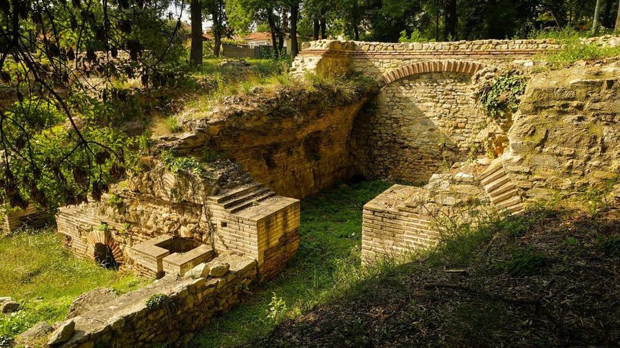 Късно-римска обществена сграда - Хисаря