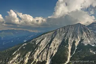 Резерват "Баюви дупки - Джинджирица"