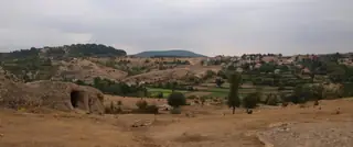 Скална гробница - Мъженци