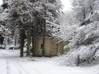 Горнобански манастир "Св. Св. Кирил и Методий"