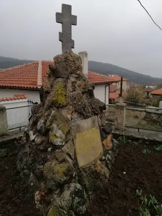 Братска могила на руски войни - с.Оборище