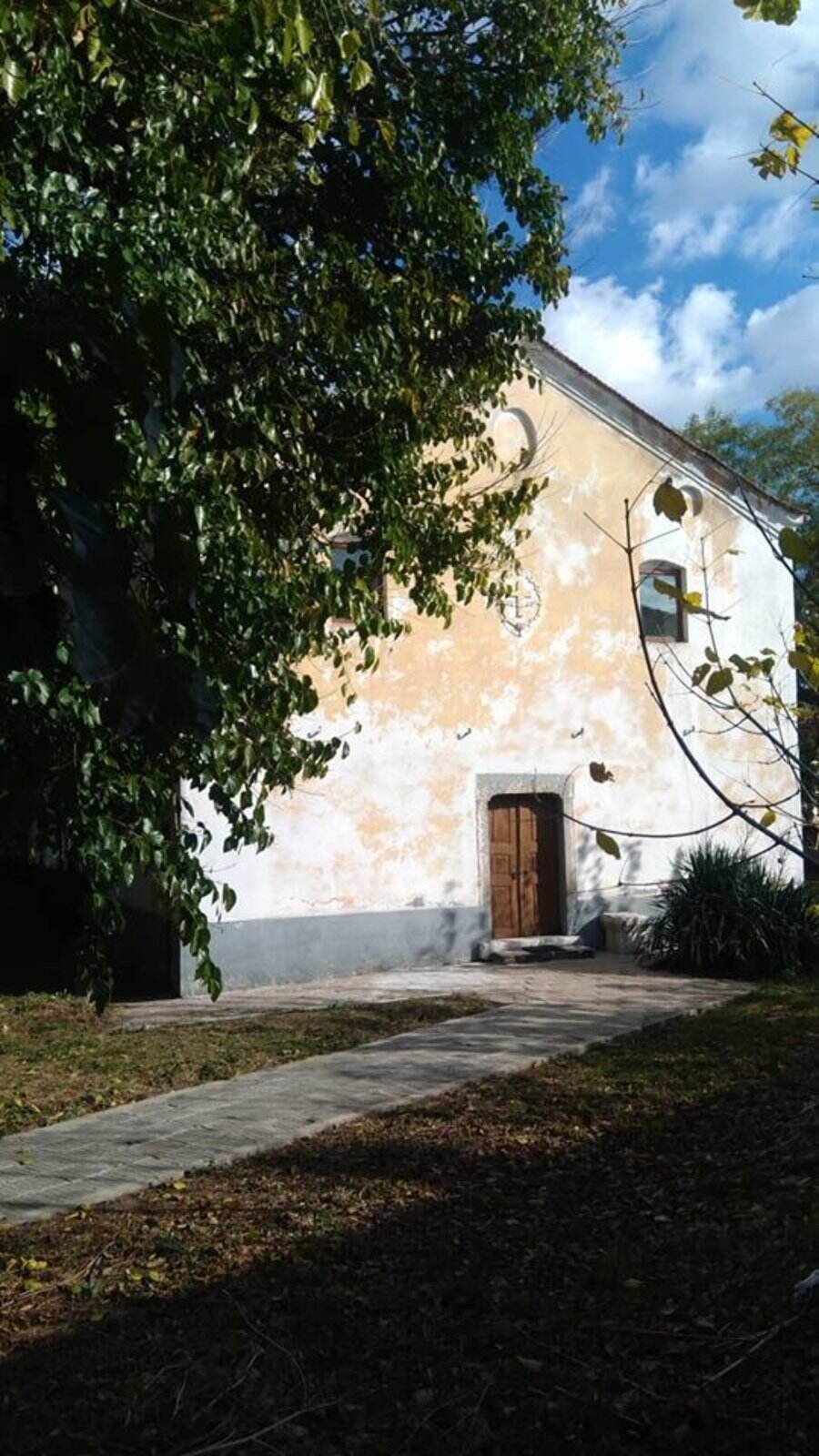 Църквата "Свети Димитър" - с. Горно Ботево