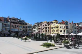 Централен площад "Възраждане" – Петрич