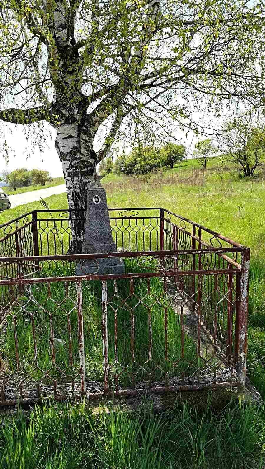 Паметник на Йона Паунов