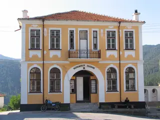 Изложбен заслон - Славейно