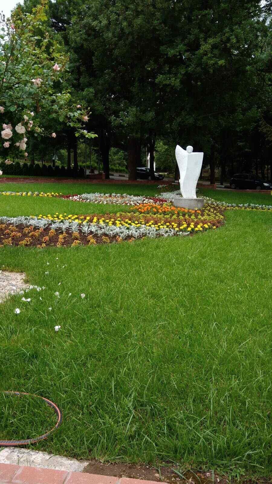 Паметник "Икар" - Хасковски минерални бани