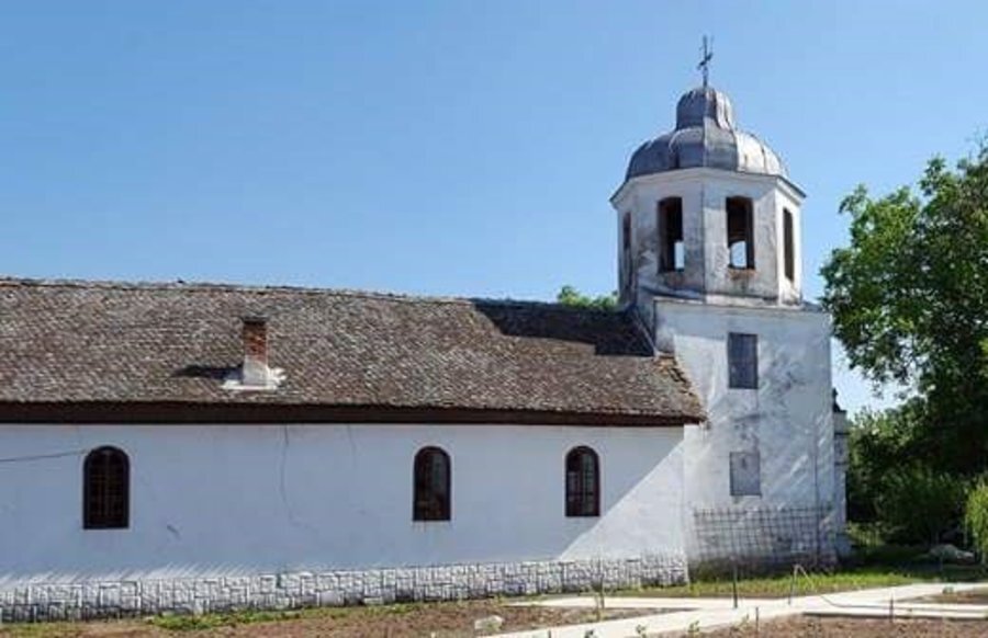 Православен храм "Св. Троица" - с. Кошава