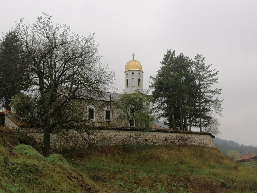 Църква "Свето Преображение Господне" - с.Оборище