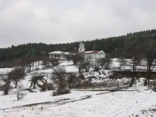 Балшенски манастир "Свети Теодор Стратилат"  - Балша