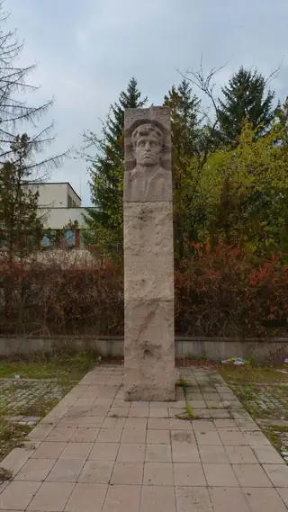 Паметник на Никола Божанов - Ракитово