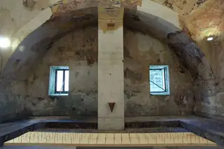 Център за съвременно изкуство Баня "Старинна" -  Пловдив