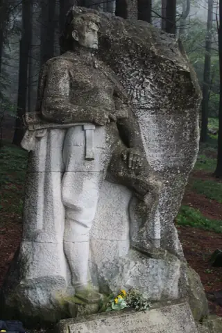 Паметник на загиналите партизани - Бузлуджа