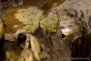 Пещера "Бачо Киро"