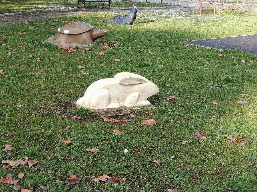 Парк със склуптури на животни - Попово