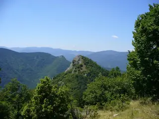 Резерват "Червената стена"