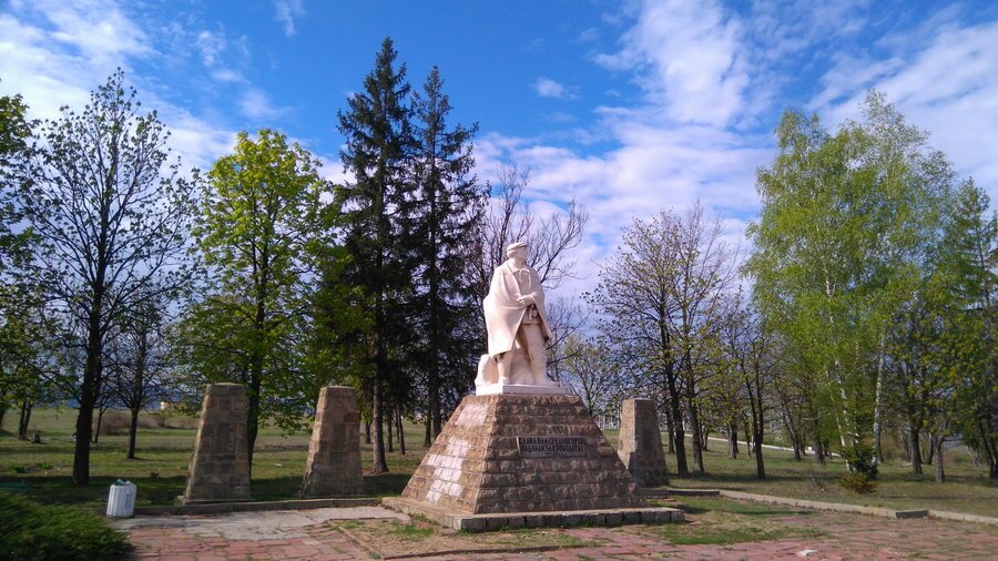 Мемориален парк - Златица