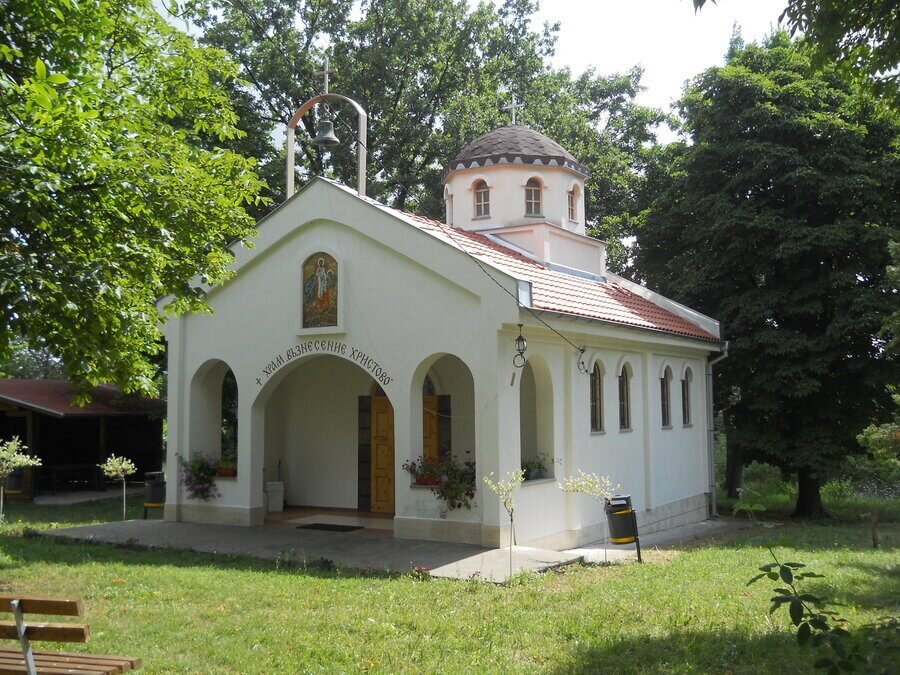 Храм "Възнесение Христово" - с. Поцърненци