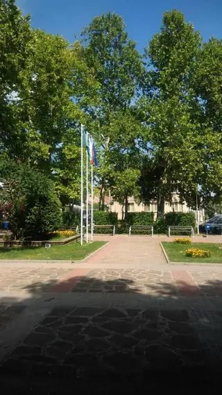 Площад "Освобождение" - Дряново