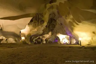 Пещера Орлова чука