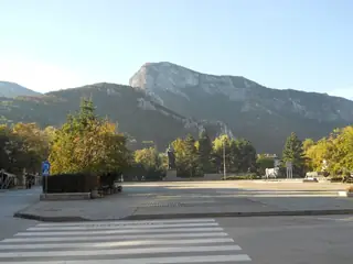 Площад "Христо Ботев" - Враца