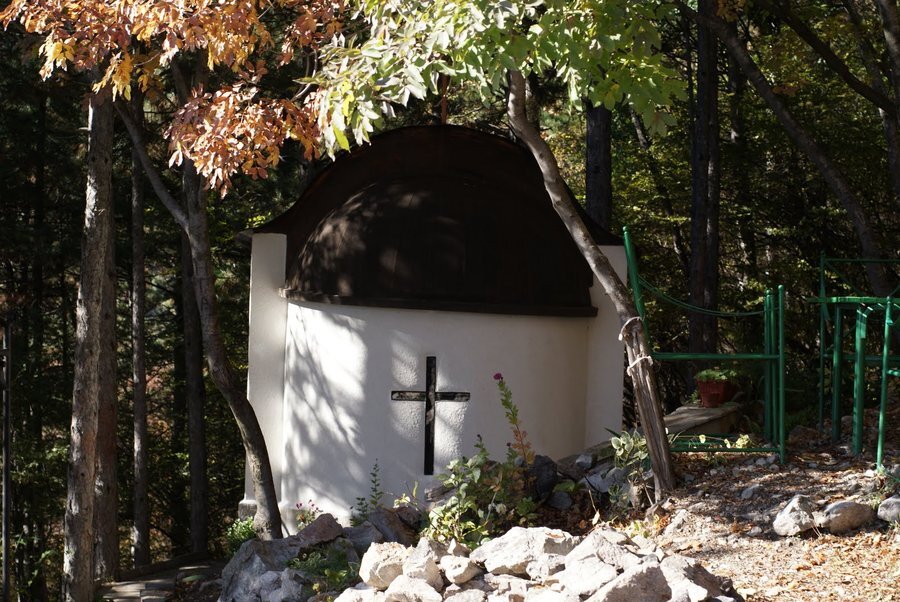 Местност "Кръста"  - Карлово