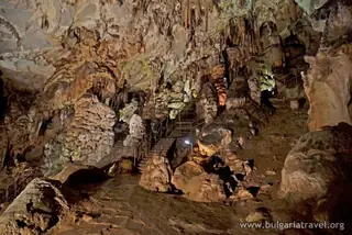 Пещера "Леденика"