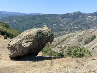 Връх Бездивен